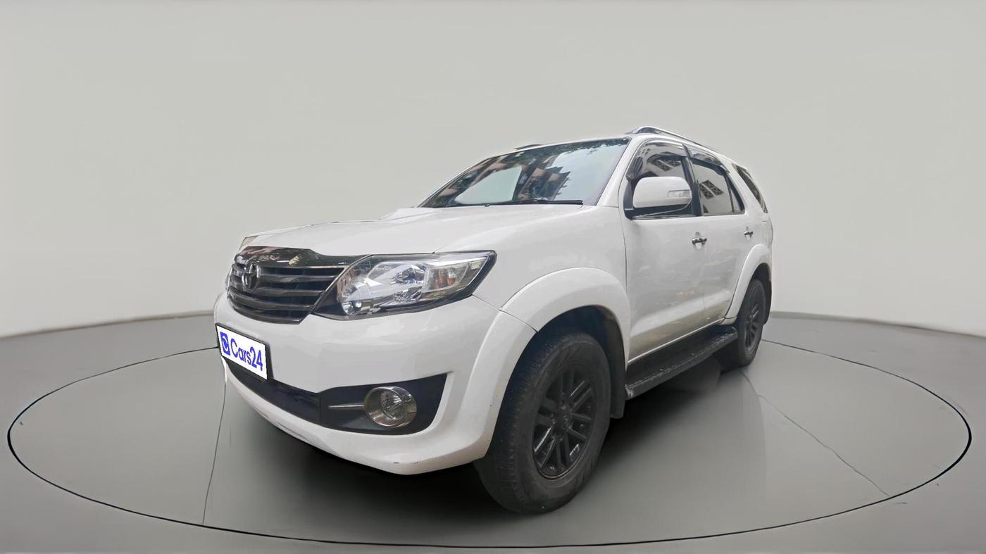 2012 Toyota Fortuner 3.0 4X2 AT, Diesel, Automatic, 1,11,454 km, exterior