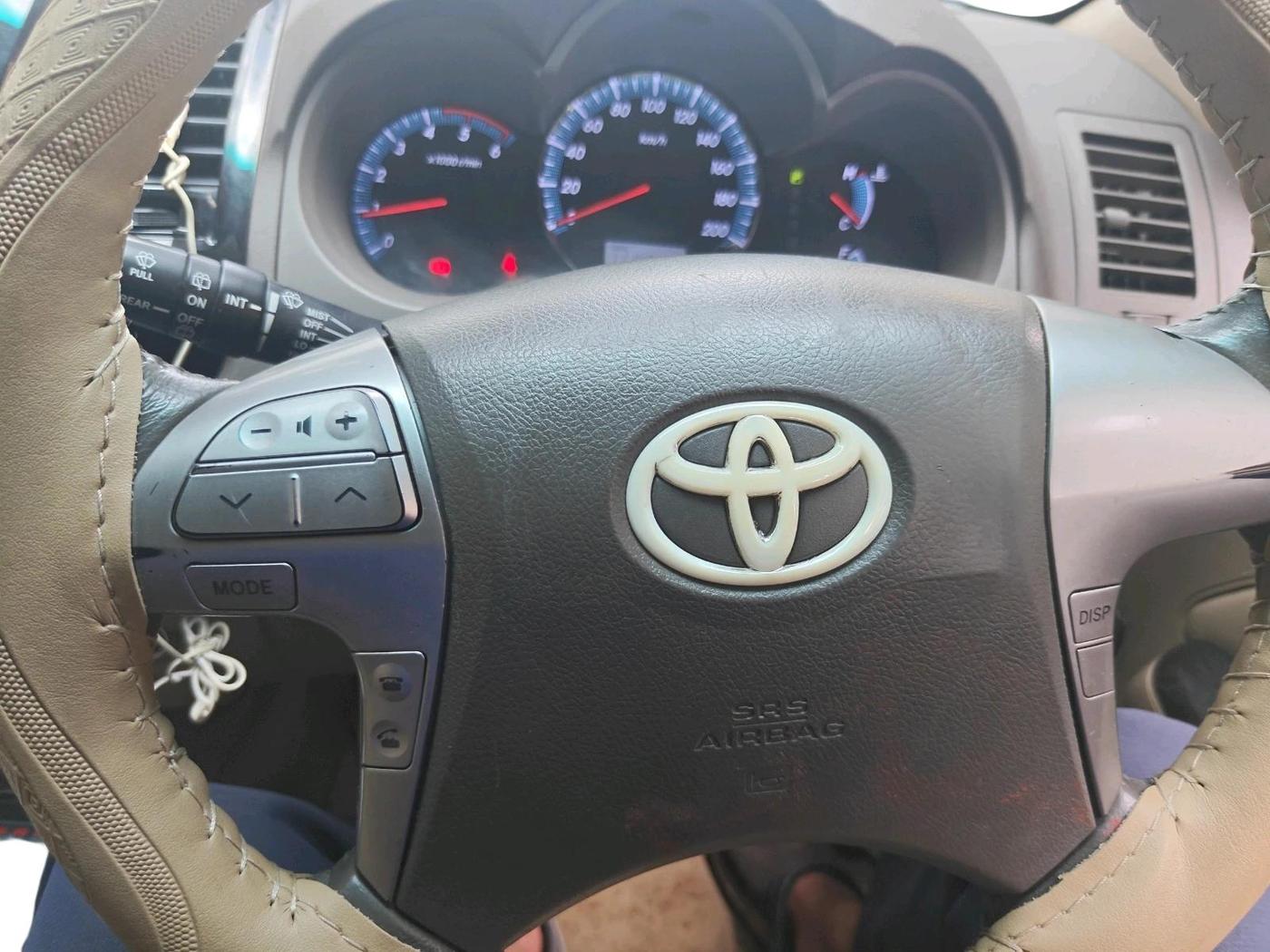 2012 Toyota Fortuner 3.0 4X2 AT, Diesel, Automatic, 1,11,454 km, interior