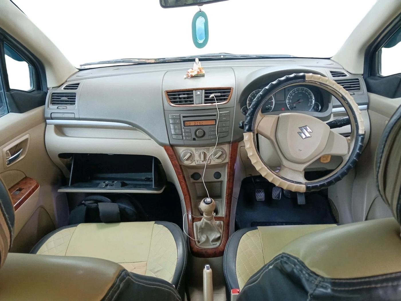 2014 Maruti Ertiga VXI CNG, CNG, Manual, 84,907 km, interior
