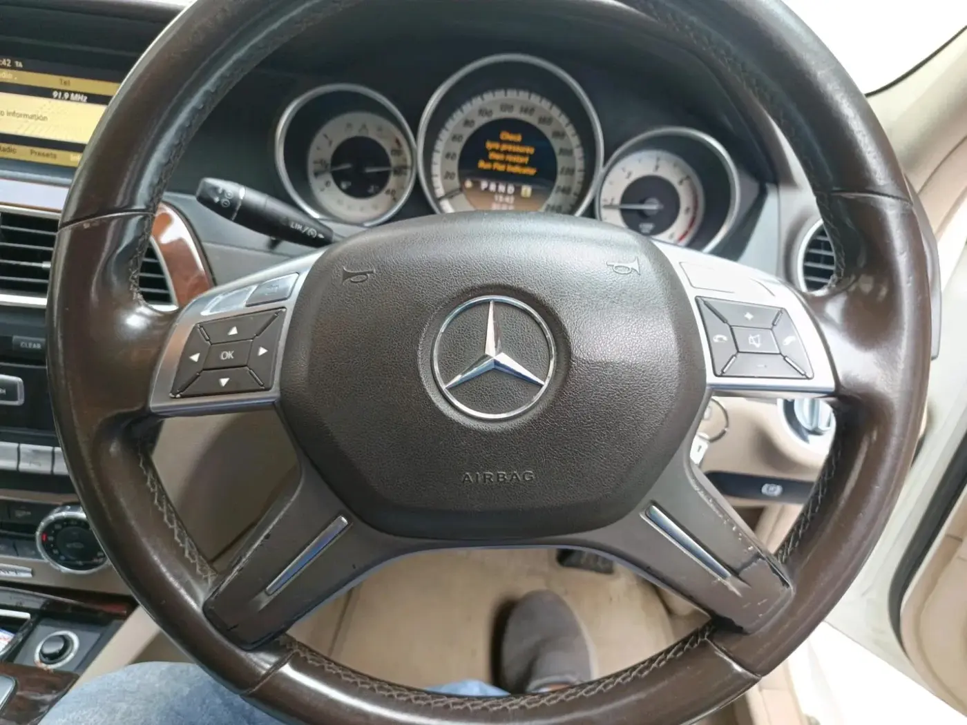2011 Mercedes Benz C Class C 250 CDI, Diesel, Automatic, 88,236 km, interior