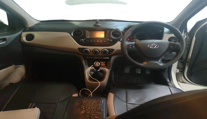 2018 Hyundai Xcent S 1.2, CNG, Manual, 1,12,536 km, interior