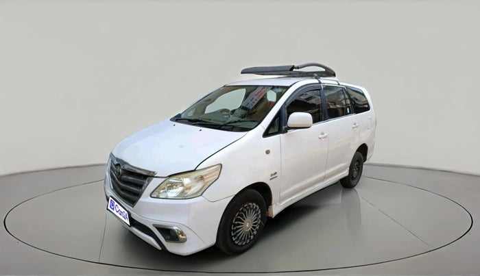 2012 Toyota Innova 2.5 GX 8 STR, Diesel, Manual, 1,40,648 km, exterior