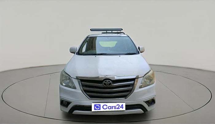 2012 Toyota Innova 2.5 GX 8 STR, Diesel, Manual, 1,40,648 km, exterior