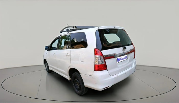 2012 Toyota Innova 2.5 GX 8 STR, Diesel, Manual, 1,40,648 km, exterior