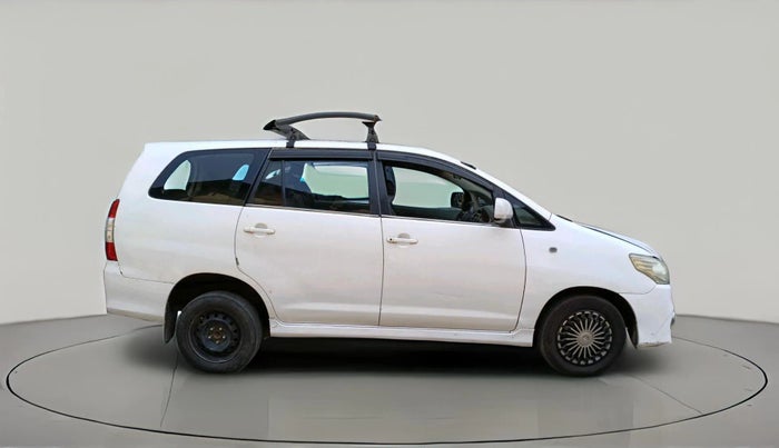 2012 Toyota Innova 2.5 GX 8 STR, Diesel, Manual, 1,40,648 km, exterior