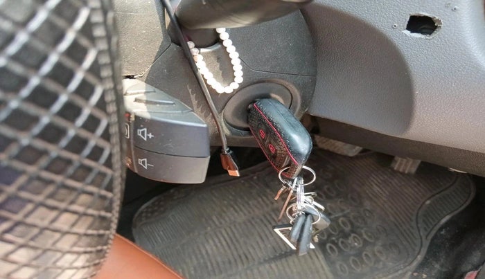 2018 Renault Duster RXS CVT, Petrol, Automatic, 1,07,741 km, interior