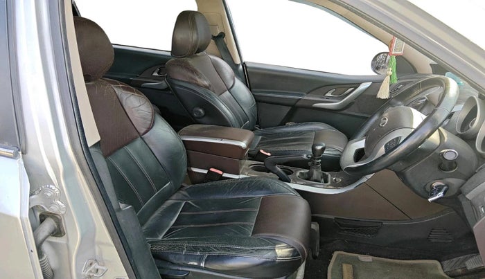 2012 Mahindra XUV500 W8, Diesel, Manual, 61,915 km, interior