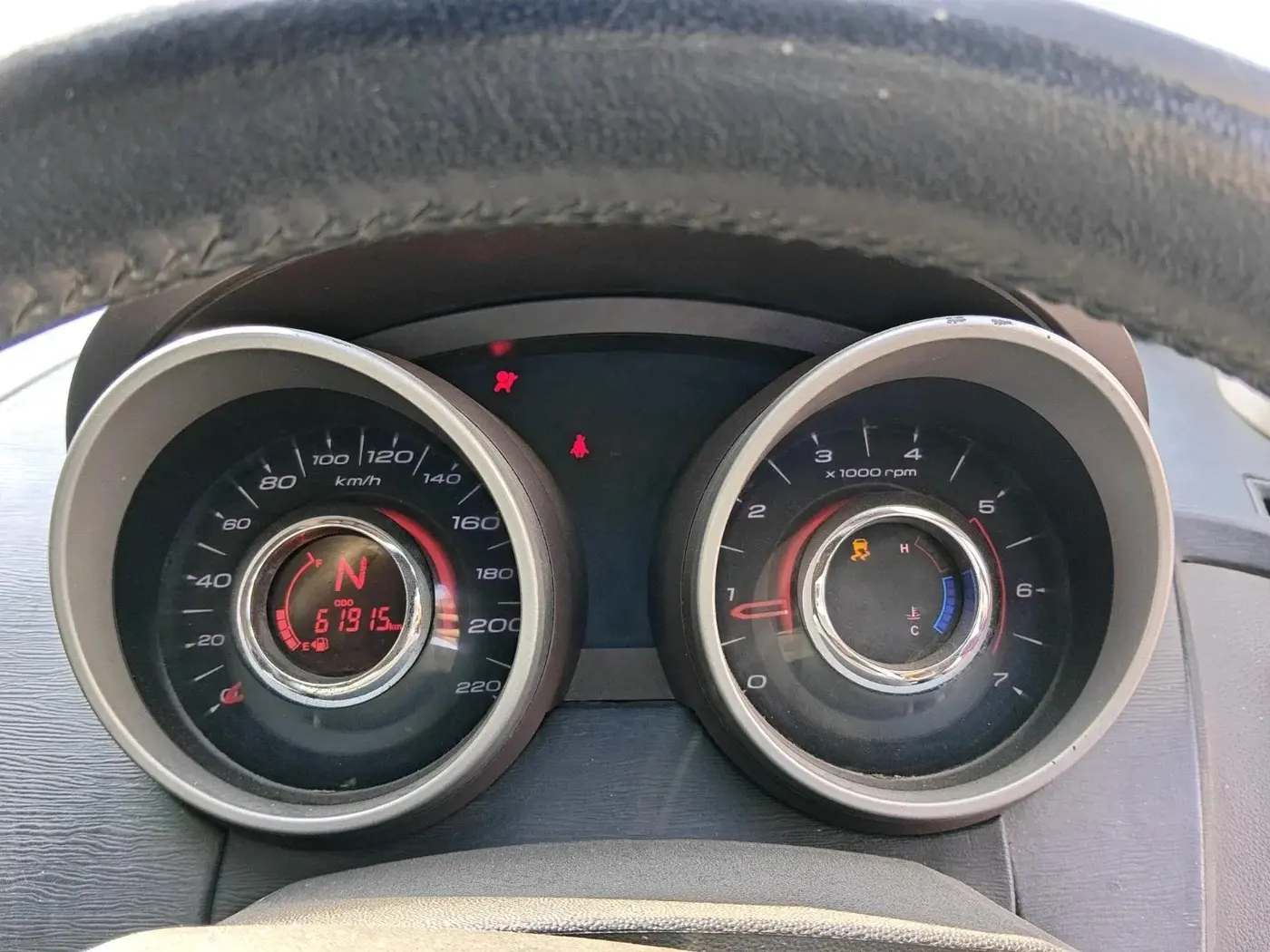 2012 Mahindra XUV500 W8, Diesel, Manual, 61,915 km, interior