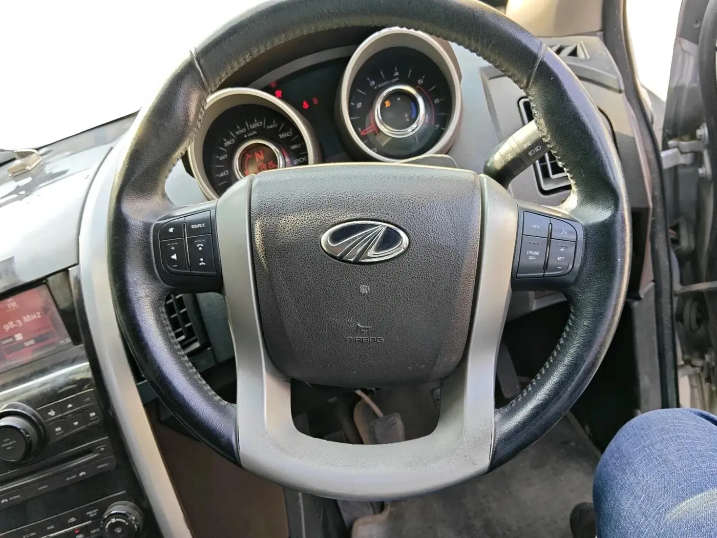 2012 Mahindra XUV500 W8, Diesel, Manual, 61,915 km, interior