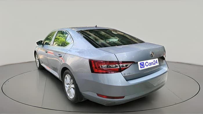 2016 Skoda Superb L&K 1.8 TSI AT, Petrol, Automatic, 33,671 km, exterior