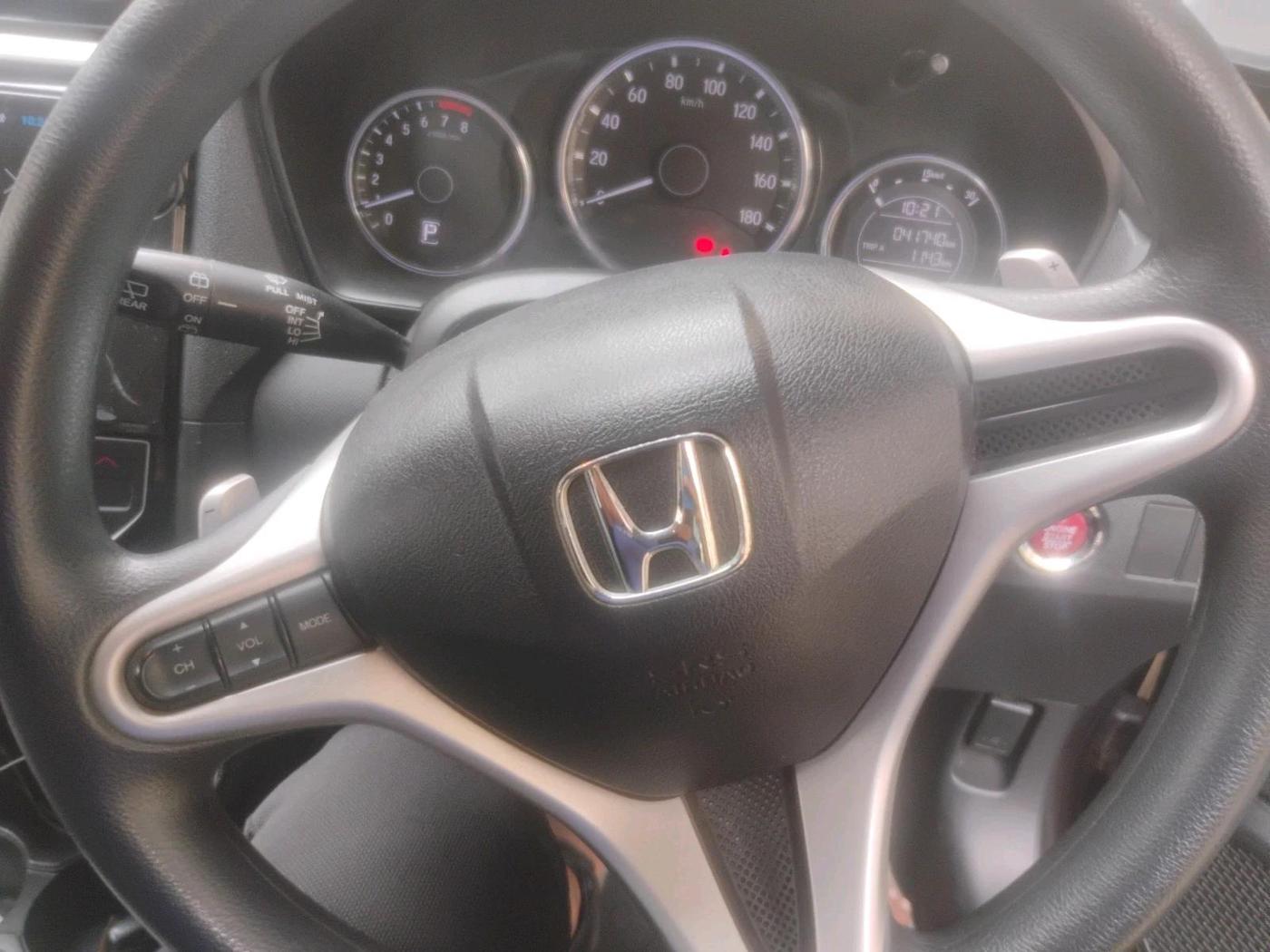 2016 Honda BR-V 1.5L I-VTEC V CVT, Petrol, Automatic, 41,740 km, interior