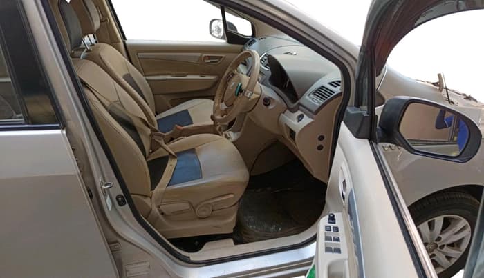 2016 Maruti Ertiga ZXI+, Petrol, Manual, 39,575 km, interior