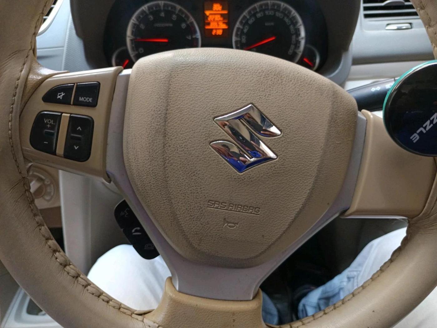 2016 Maruti Ertiga ZXI+, Petrol, Manual, 39,575 km, interior