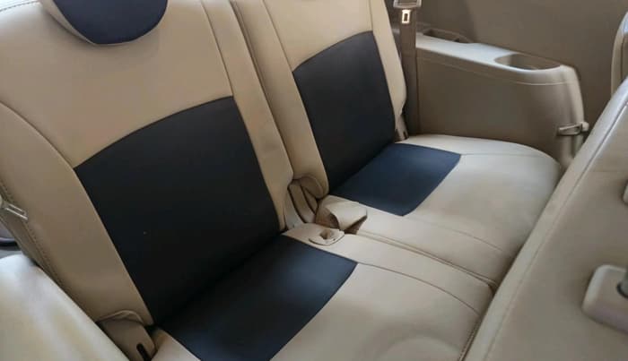 2016 Maruti Ertiga ZXI+, Petrol, Manual, 39,575 km, interior