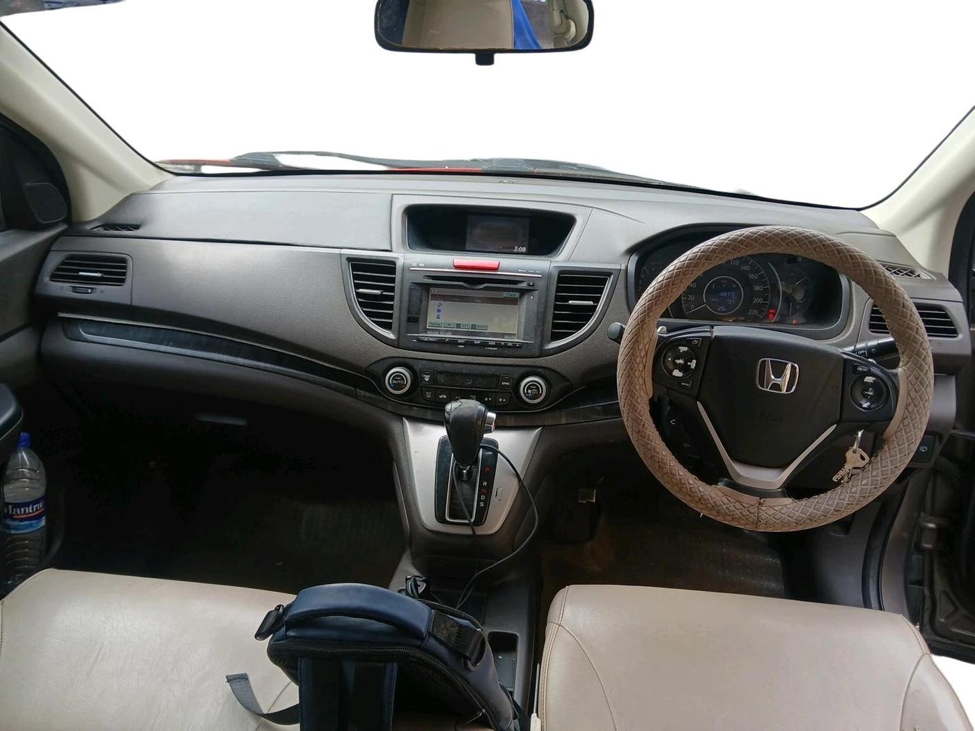 2013 Honda CRV 2.0L 4WD AT, Petrol, Automatic, 1,68,775 km, interior