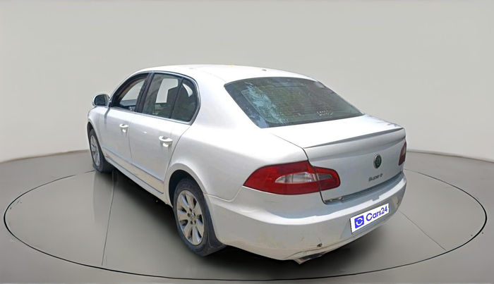 2011 Skoda Superb ELEGANCE 1.8 TSI AT, Petrol, Automatic, 1,07,416 km, exterior