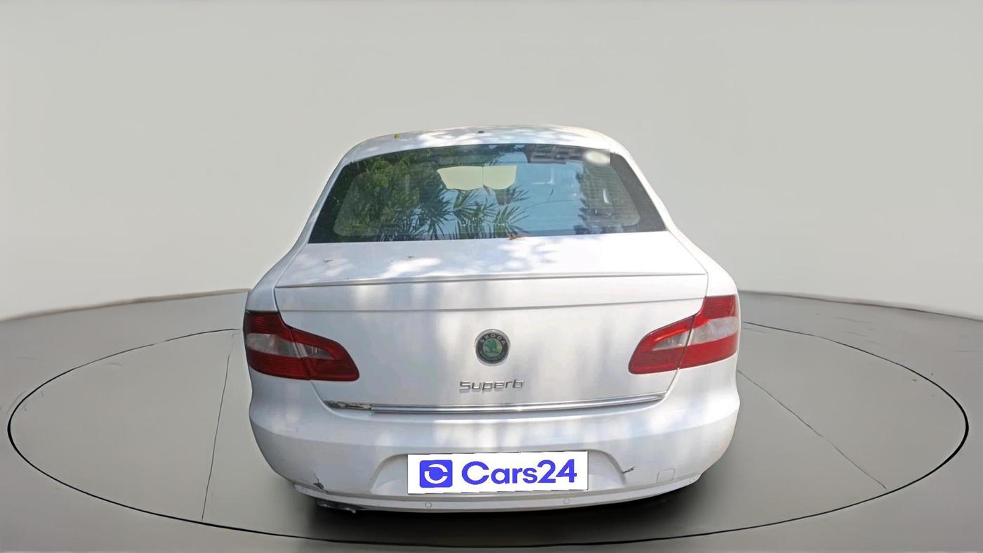 2011 Skoda Superb ELEGANCE 1.8 TSI AT, Petrol, Automatic, 1,07,416 km, exterior