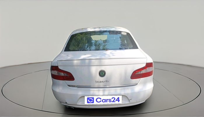 2011 Skoda Superb ELEGANCE 1.8 TSI AT, Petrol, Automatic, 1,07,416 km, exterior