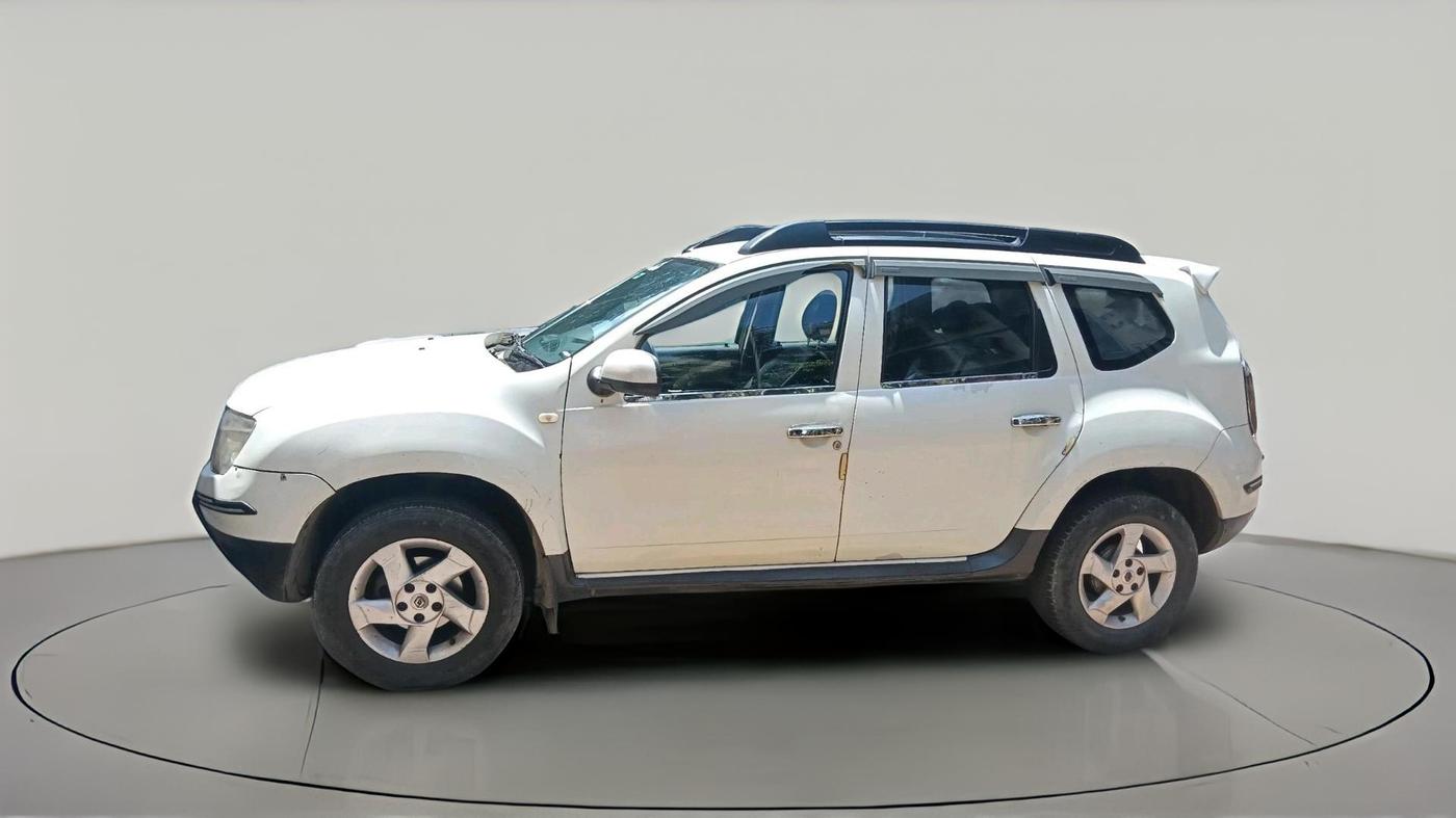 2014 Renault Duster 85 PS RXL DIESEL, Diesel, Manual, 1,34,324 km, exterior