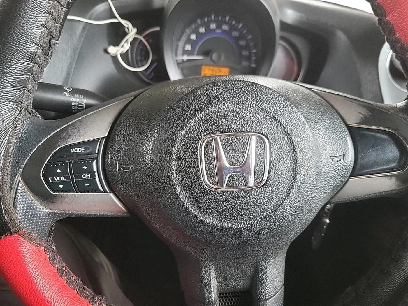 2014 Honda Brio S MT, Petrol, Manual, 74,606 km, interior