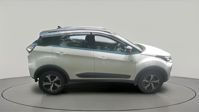 2022 Tata NEXON EV XZ PLUS, Electric, Automatic, 57,151 km, exterior