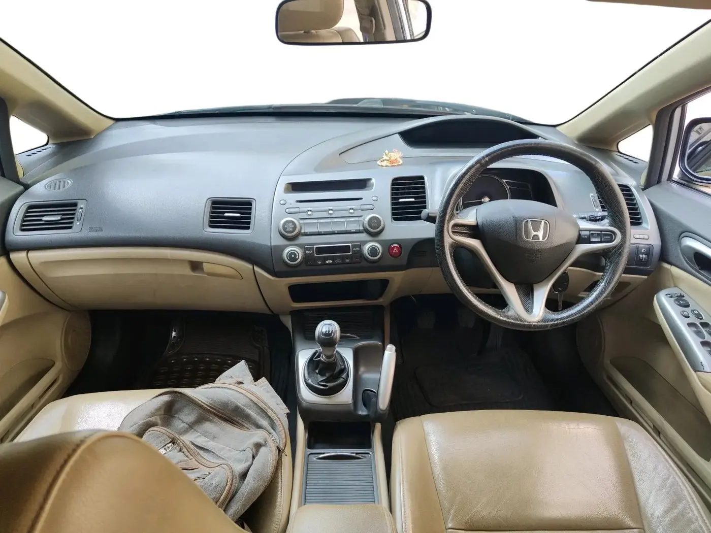 2011 Honda Civic 1.8L I-VTEC V MT SUNROOF, Petrol, Manual, 45,350 km, interior