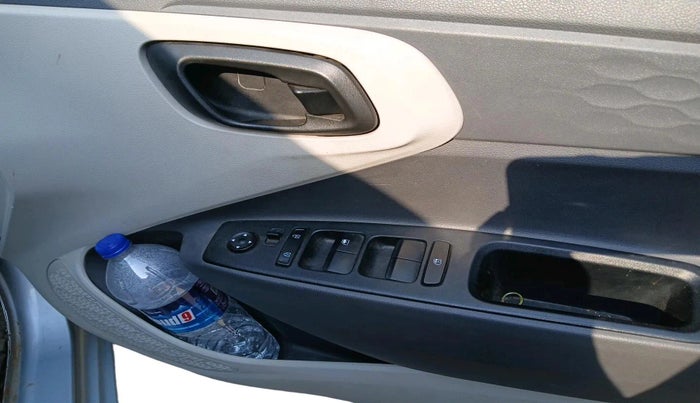 2020 Hyundai AURA S 1.2 CNG, CNG, Manual, 64,377 km, interior