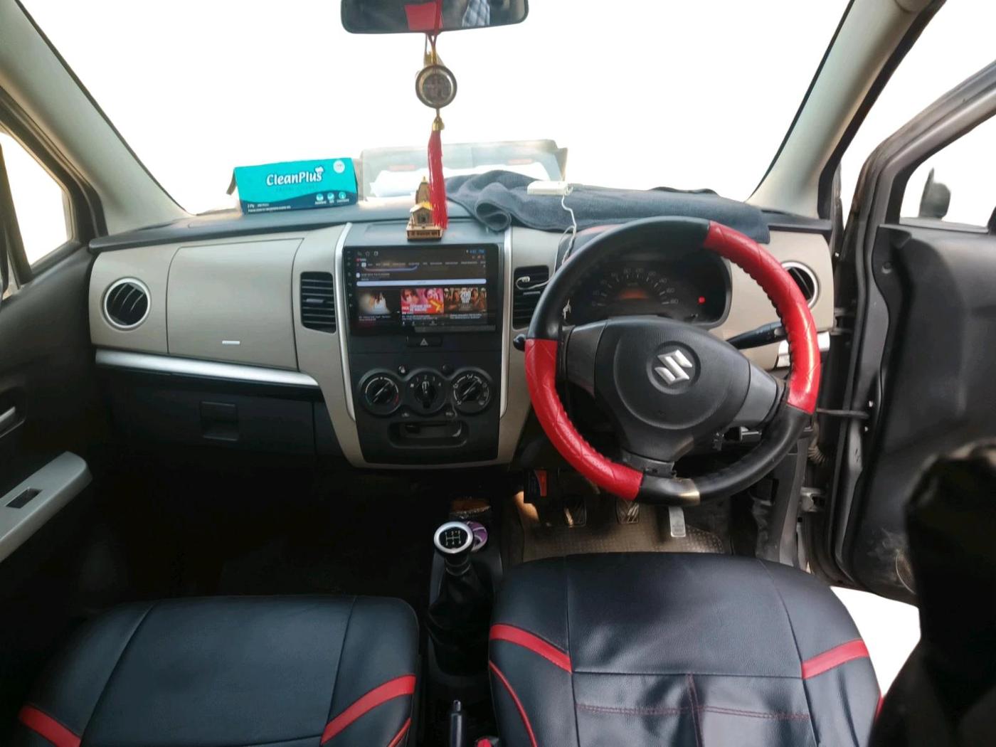 2013 Maruti Wagon R 1.0 LXI CNG, CNG, Manual, 1,02,514 km, interior