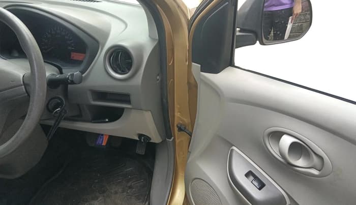 2016 Datsun Go Plus T, Petrol, Manual, 35,748 km, interior