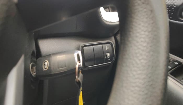2021 KIA SONET HTK PLUS 1.2, Petrol, Manual, 48,168 km, interior