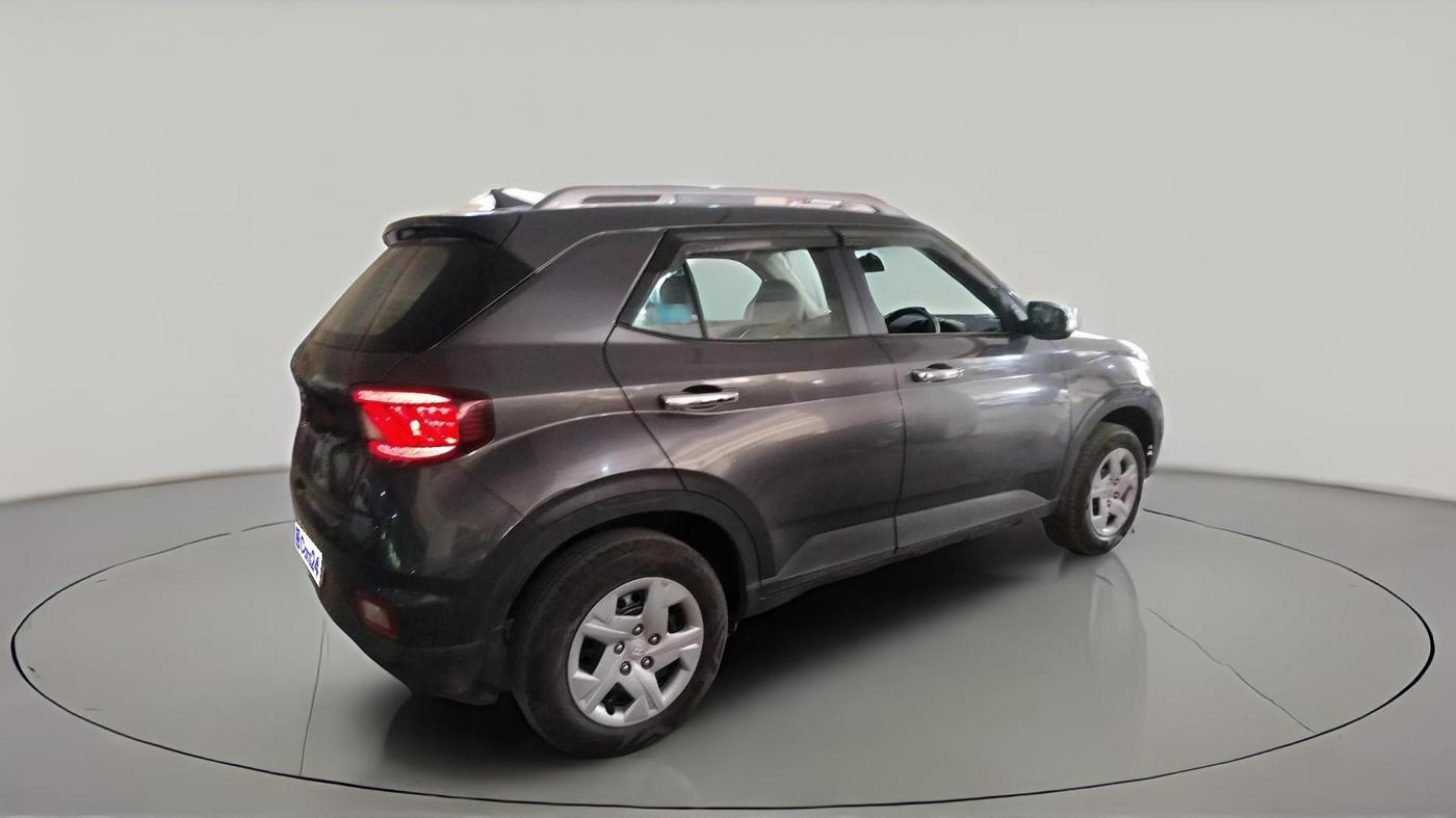2021 Hyundai VENUE S+ 1.2, Petrol, Manual, 20,589 km, exterior