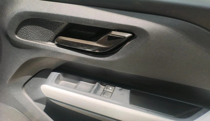 2023 Tata PUNCH PURE MT CNG, CNG, Manual, 27,871 km, interior