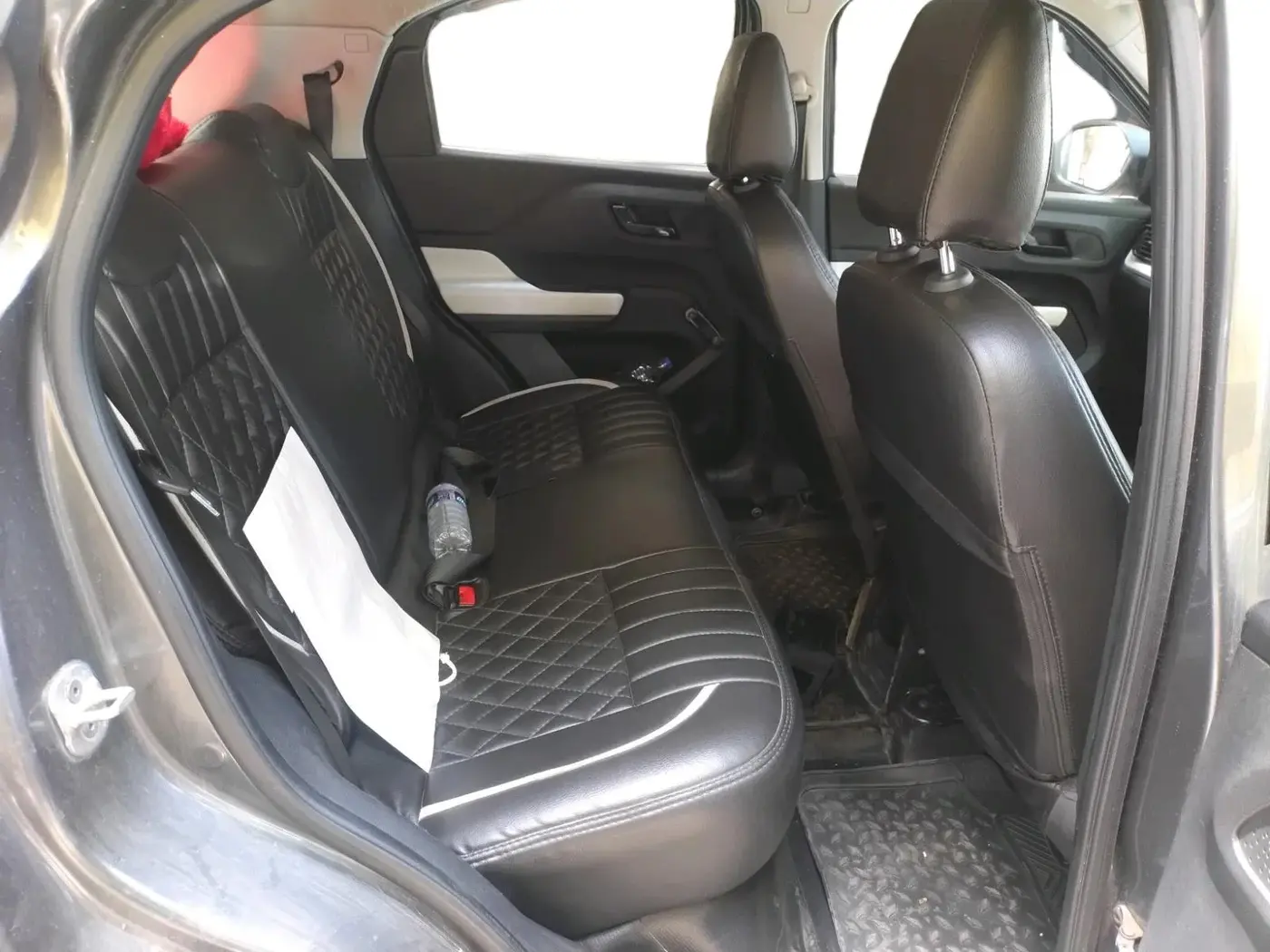 2023 Tata PUNCH PURE MT CNG, CNG, Manual, 27,871 km, interior