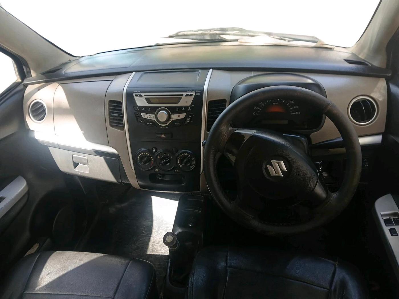 2014 Maruti Wagon R 1.0 LXI CNG, CNG, Manual, 1,26,839 km, interior