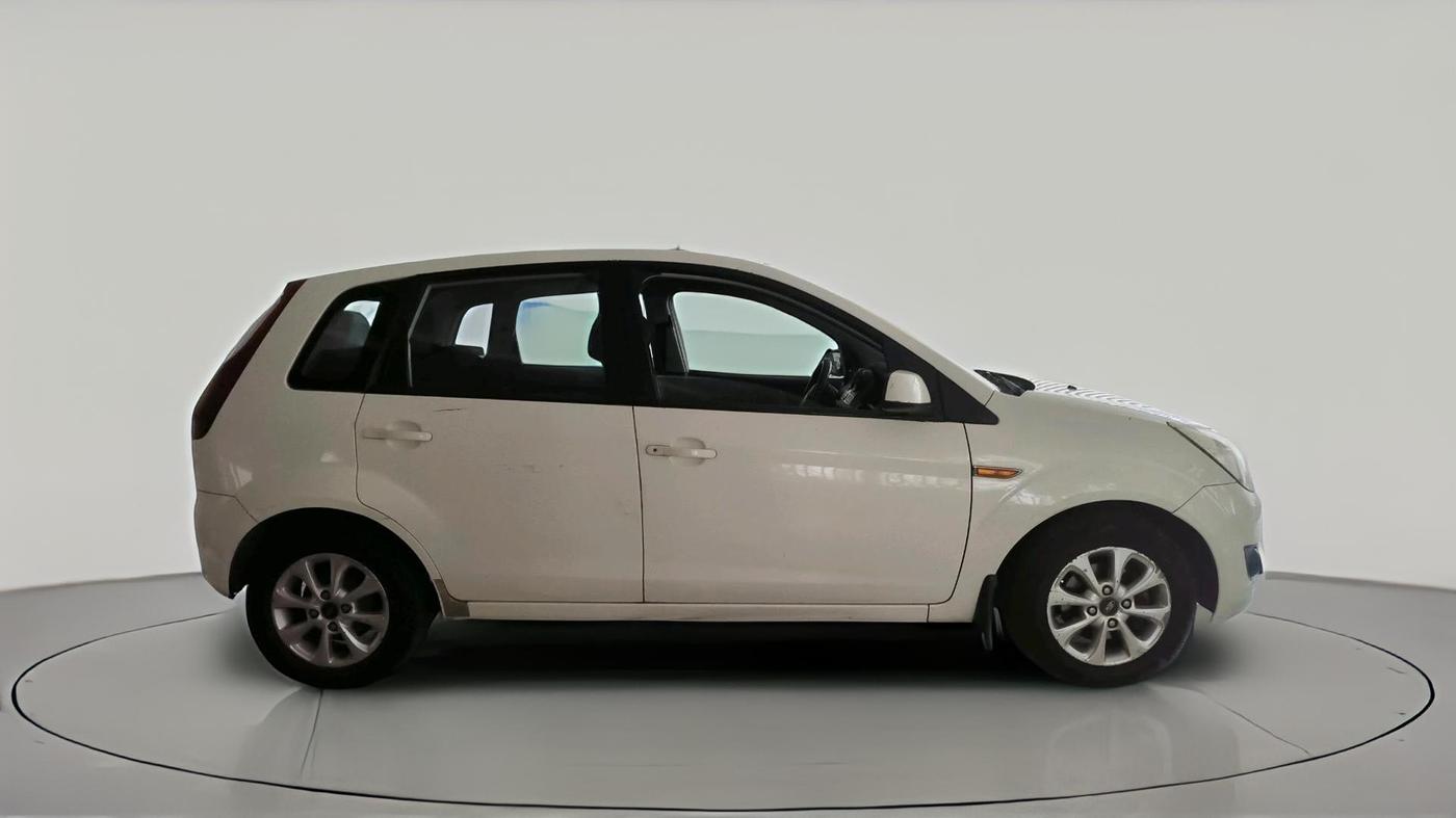 2011 Ford Figo TITANIUM 1.4 DIESEL, Diesel, Manual, 69,597 km, exterior