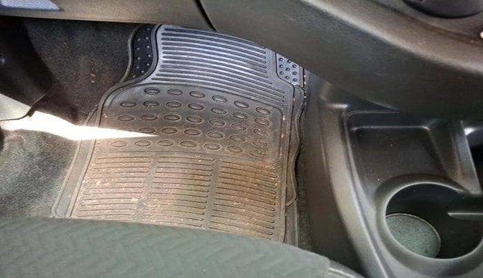 2017 Datsun Redi Go T (O), Petrol, Manual, 15,281 km, interior