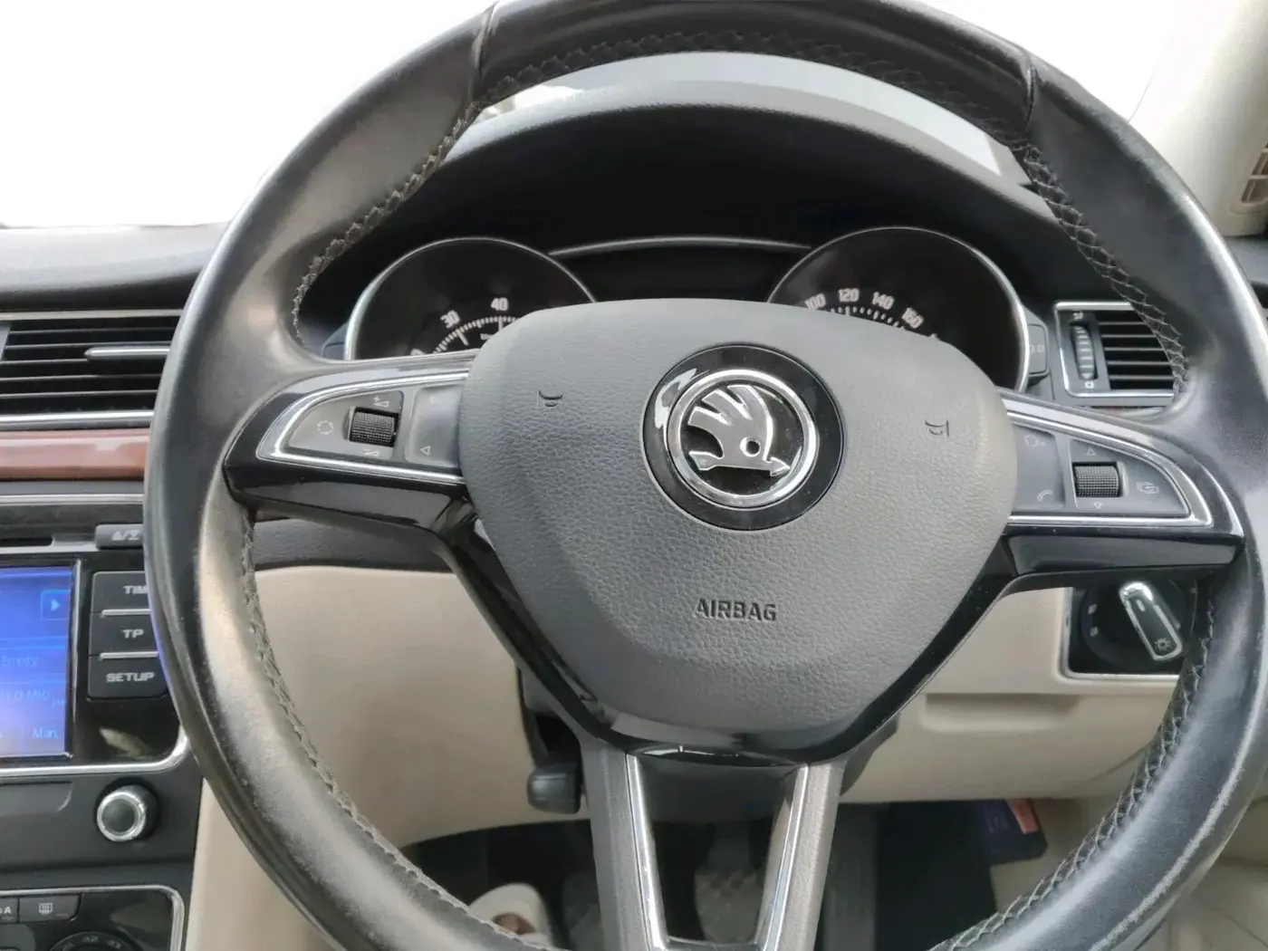 2014 Skoda Superb ELEGANCE 1.8 TSI MT, Petrol, Manual, 48,154 km, interior