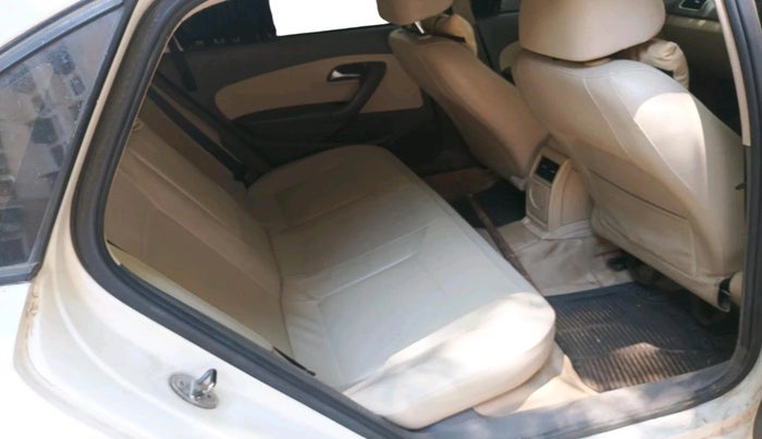 2013 Volkswagen Vento HIGHLINE DIESEL 1.6, Diesel, Manual, 60,110 km, interior