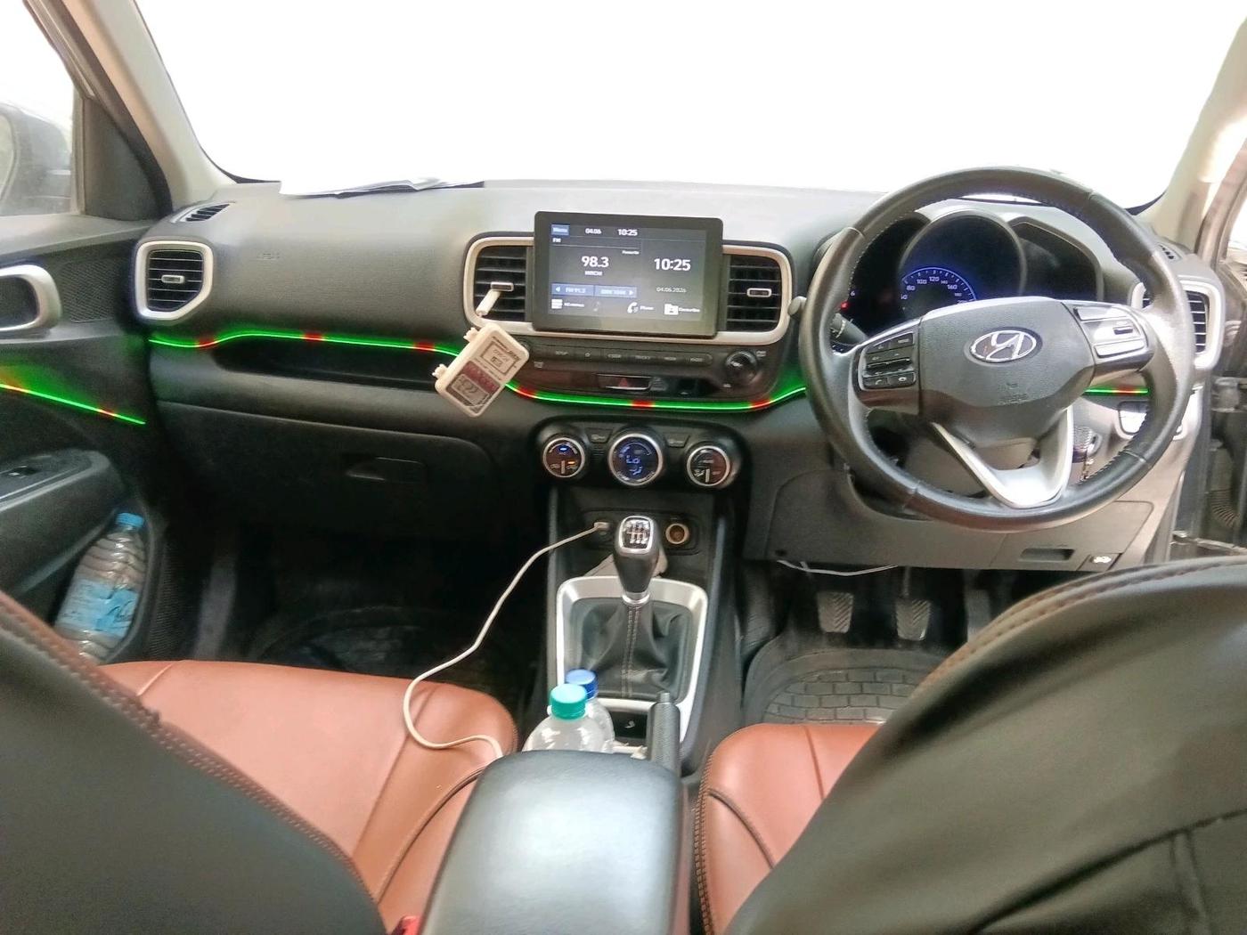 2020 Hyundai VENUE SX 1.5 CRDI, Diesel, Manual, 1,41,477 km, interior