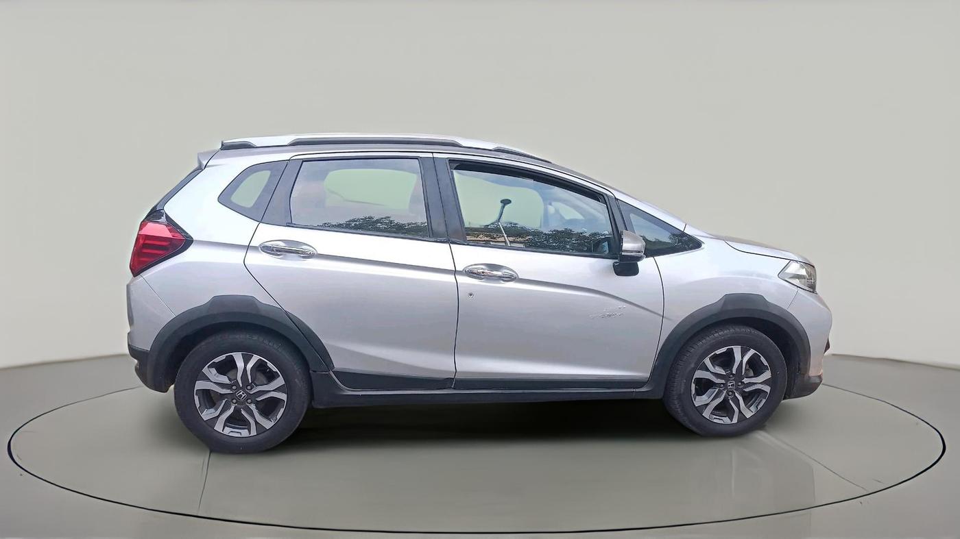 2017 Honda WR-V 1.5L I-DTEC VX MT, Diesel, Manual, 53,597 km, exterior