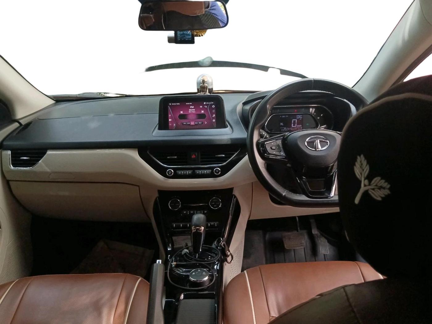 2020 Tata NEXON XZA PLUS (O) PETROL, Petrol, Automatic, 31,375 km, interior