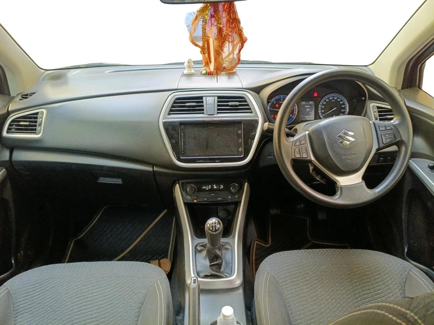 2015 Maruti S Cross ZETA 1.3, Diesel, Manual, 58,519 km, interior
