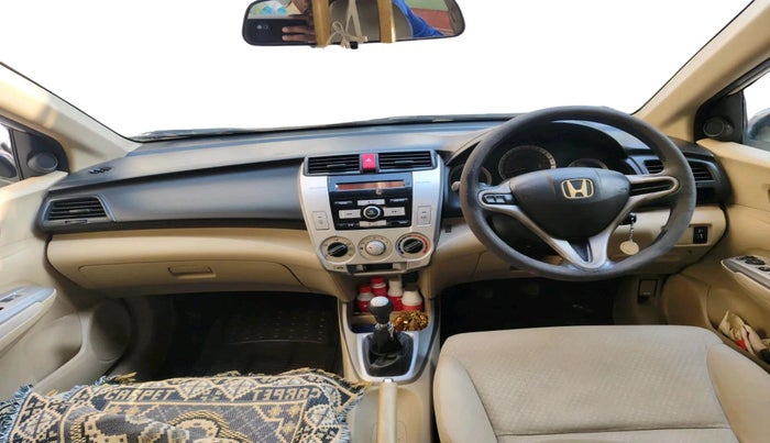 2011 Honda City 1.5L I-VTEC V MT, Petrol, Manual, 1,02,990 km, interior