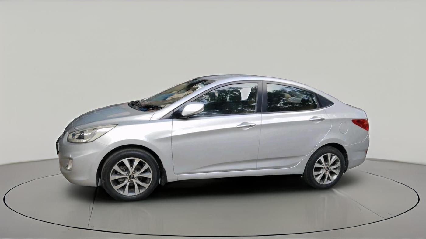 2014 Hyundai Verna FLUIDIC 1.6 VTVT SX, Petrol, Manual, 57,857 km, exterior