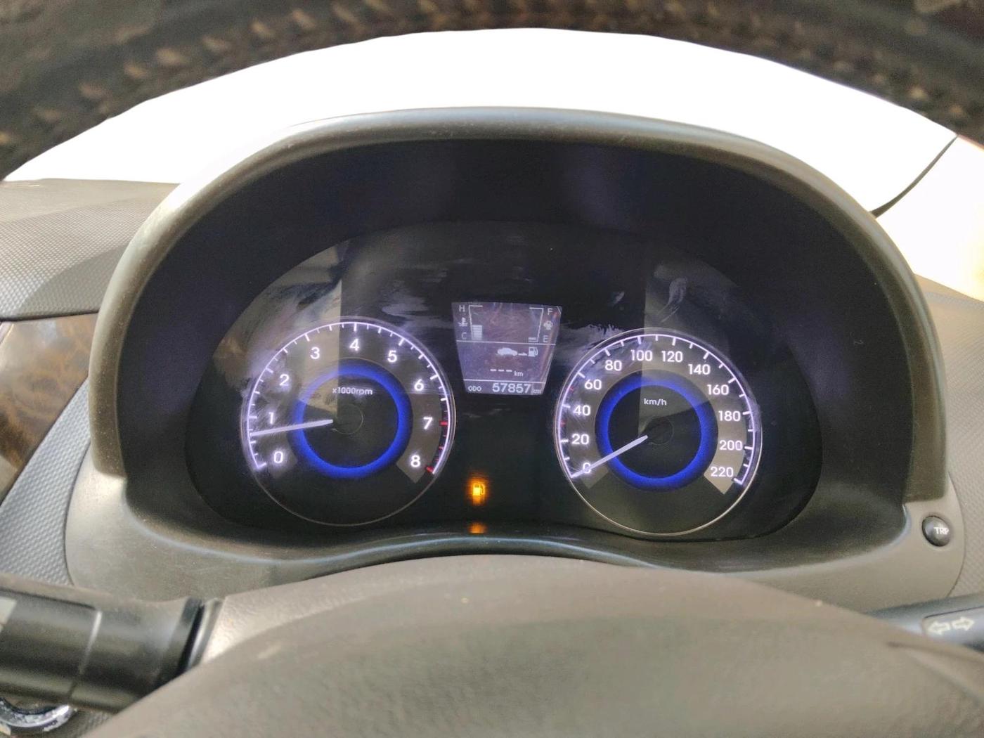 2014 Hyundai Verna FLUIDIC 1.6 VTVT SX, Petrol, Manual, 57,857 km, interior