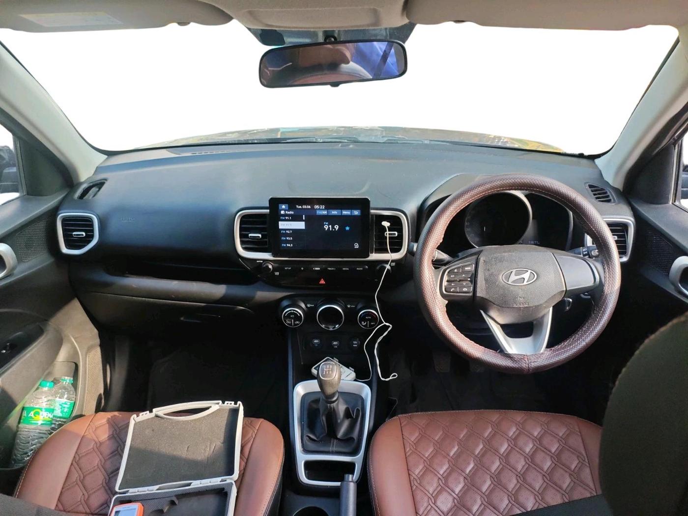 2021 Hyundai VENUE S+ 1.2, Petrol, Manual, 33,677 km, interior