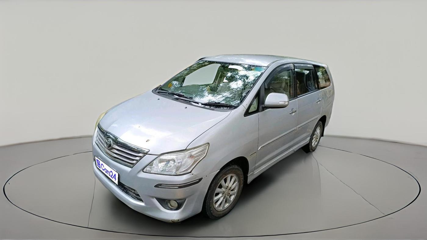 2012 Toyota Innova VX 2.5 7 STR, Diesel, Manual, 1,52,233 km, exterior