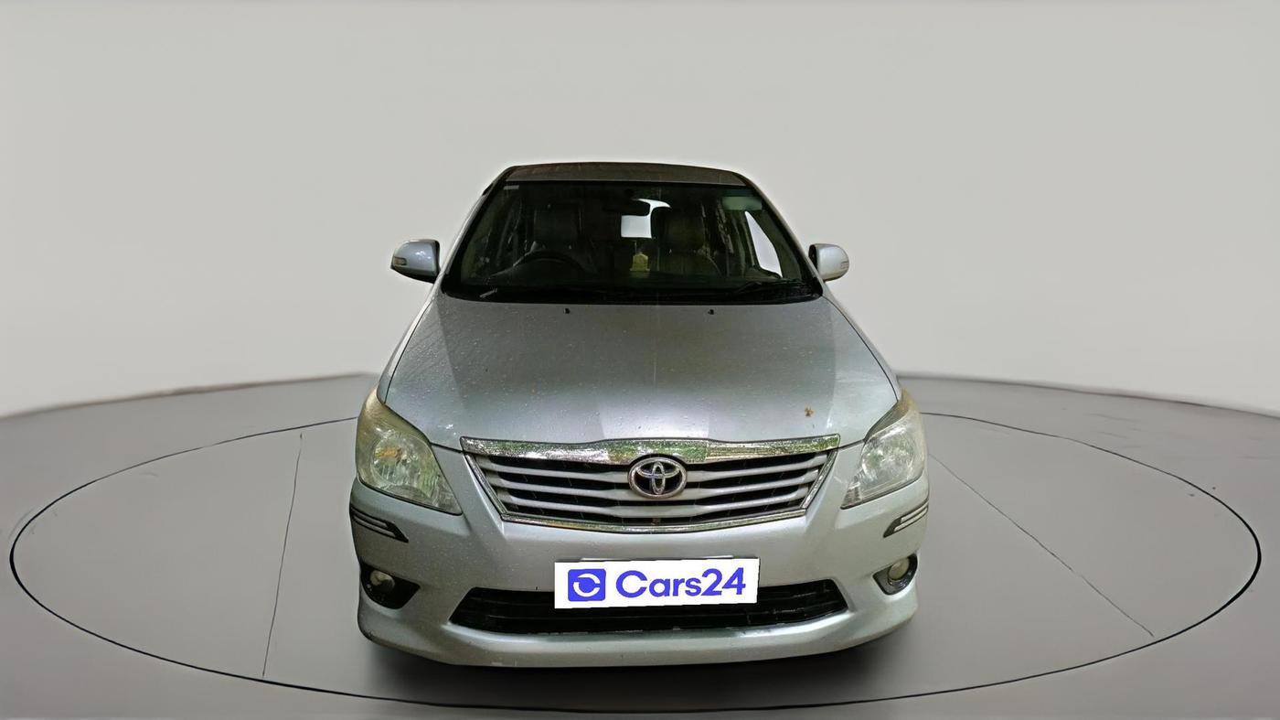 2012 Toyota Innova VX 2.5 7 STR, Diesel, Manual, 1,52,233 km, exterior