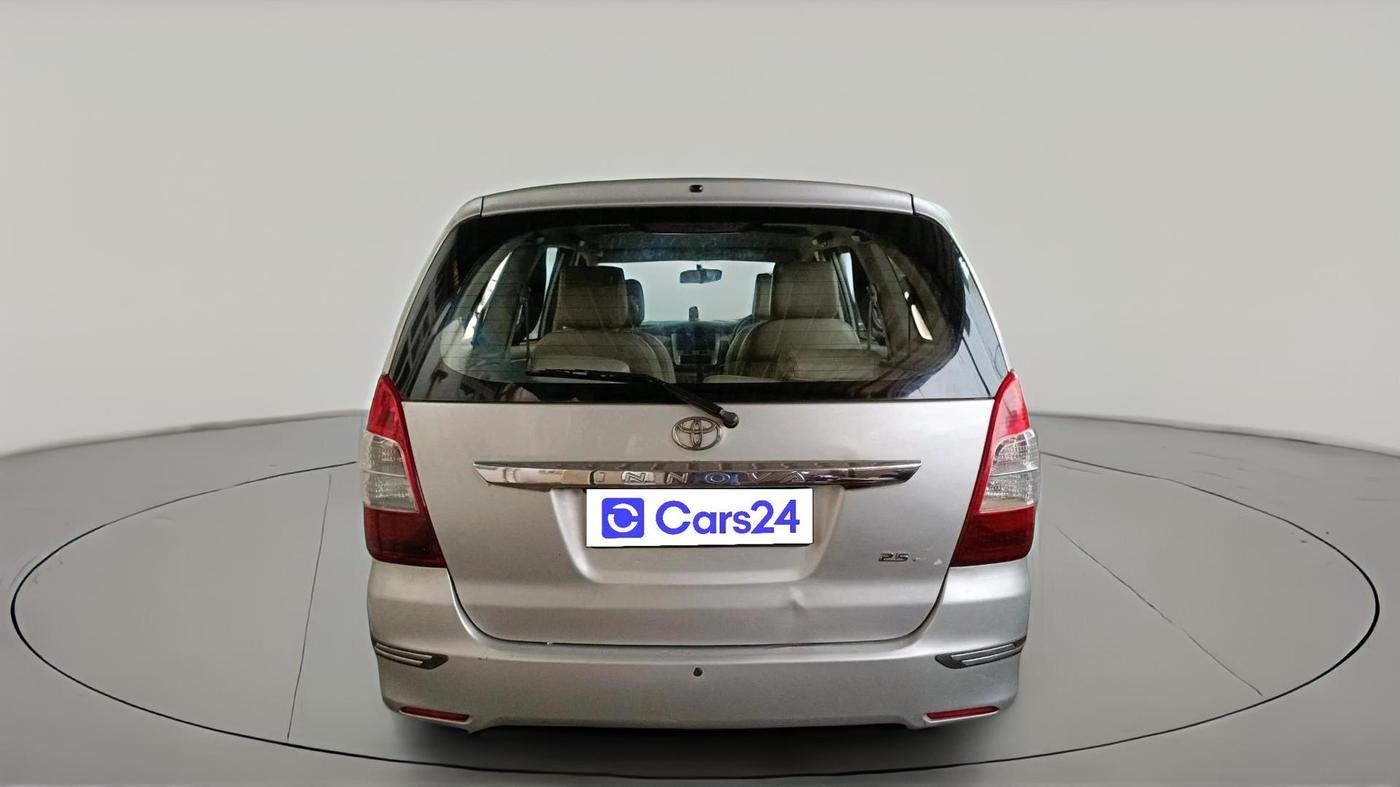 2012 Toyota Innova VX 2.5 7 STR, Diesel, Manual, 1,52,233 km, exterior