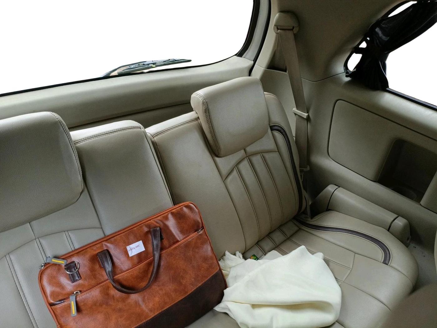 2012 Toyota Innova VX 2.5 7 STR, Diesel, Manual, 1,52,233 km, interior